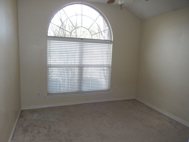 2717 CREEK VALLEY Drive, Garland, TX 75040