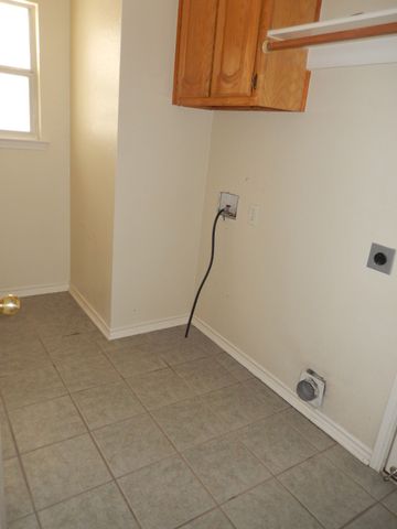 2717 CREEK VALLEY Drive, Garland, TX 75040