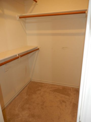 2717 CREEK VALLEY Drive, Garland, TX 75040