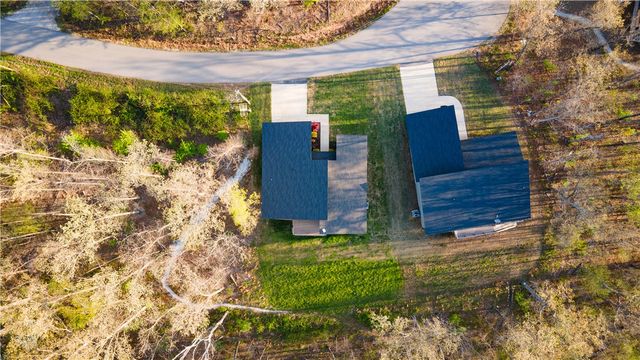 66 Glyndebourne Drive, Bella Vista, AR 72714