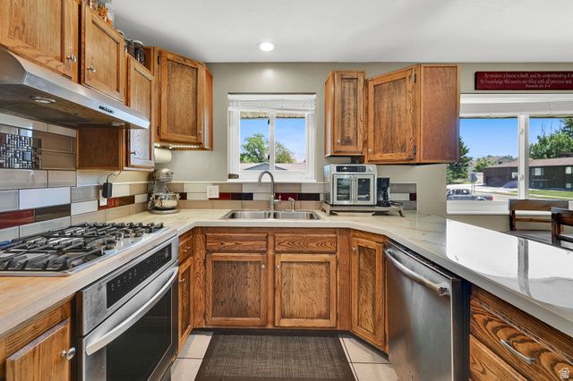4371 S 2900 W, Roy, UT 84067
