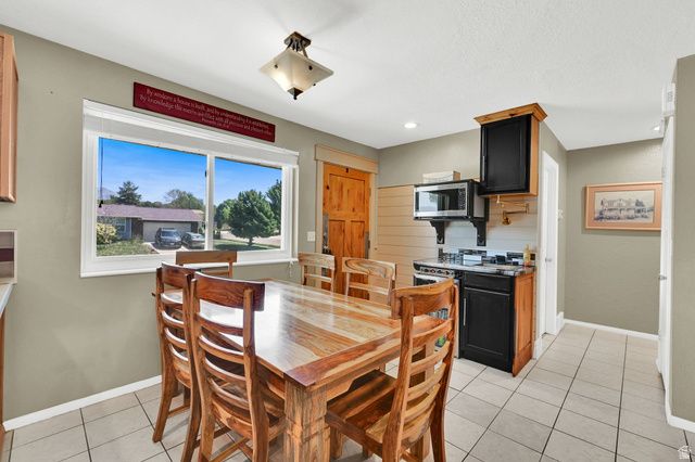 4371 S 2900 W, Roy, UT 84067