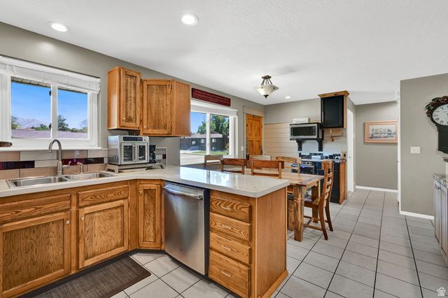4371 S 2900 W, Roy, UT 84067