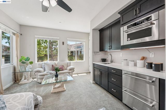 8550 Boardwalk Way, Newark, CA 94560