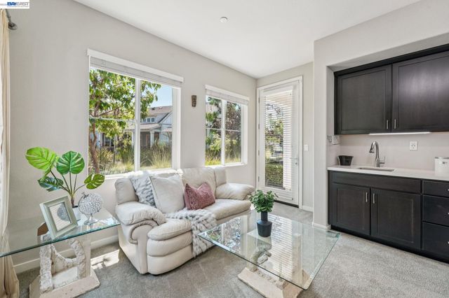 8550 Boardwalk Way, Newark, CA 94560