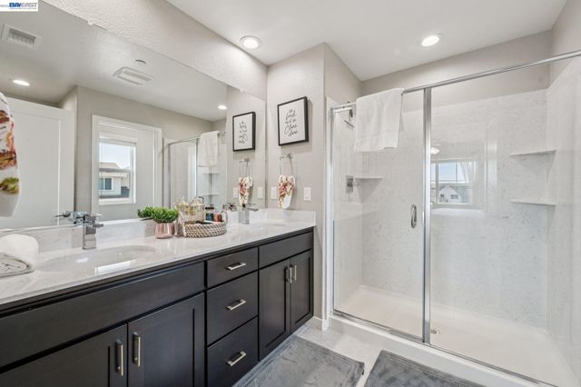 8550 Boardwalk Way, Newark, CA 94560
