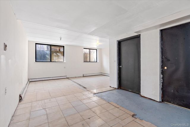 140-12 33rd Avenue 101, Flushing, NY 11354