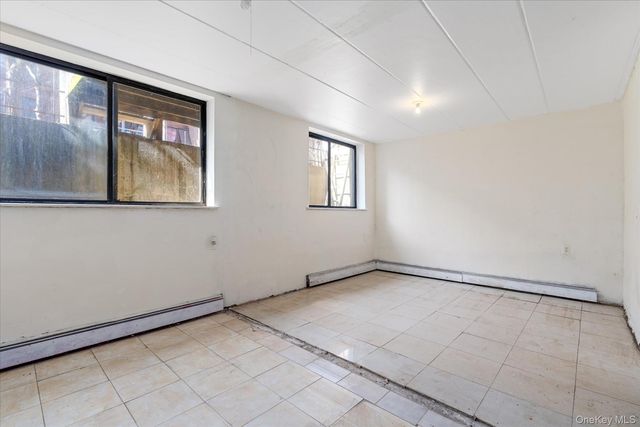 140-12 33rd Avenue 101, Flushing, NY 11354
