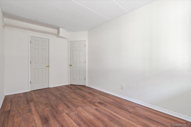 140-12 33rd Avenue 101, Flushing, NY 11354