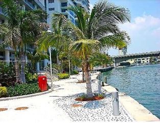 690 SW 1st Court 1923, Miami, FL 33130