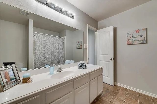 8300 Lonesome Spur Trail, Mckinney, TX 75070