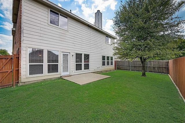 8300 Lonesome Spur Trail, Mckinney, TX 75070