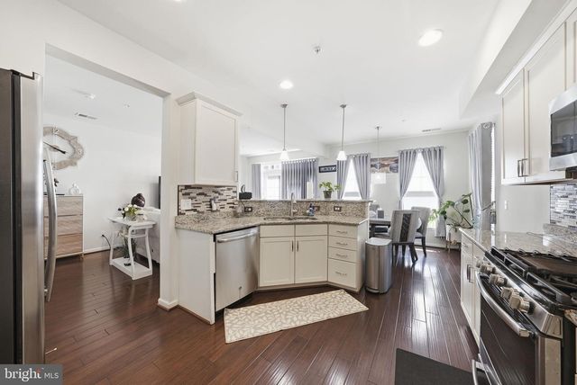 25202 SPLIT CREEK TER, Chantilly, VA 20152