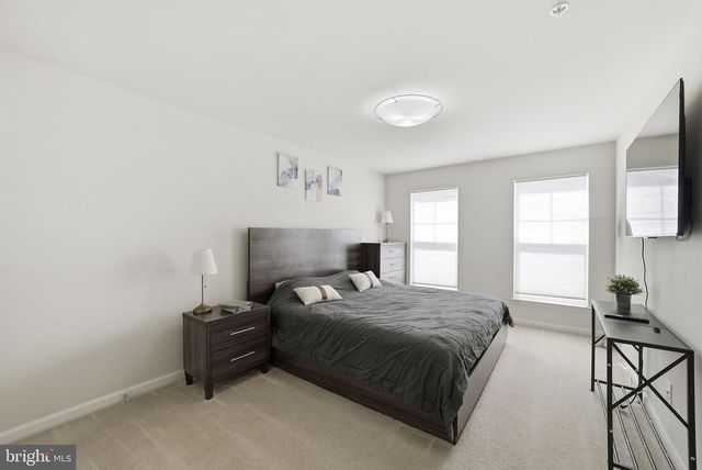 25202 SPLIT CREEK TER, Chantilly, VA 20152
