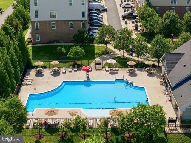 25202 SPLIT CREEK TER, Chantilly, VA 20152