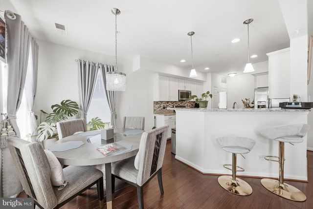 25202 SPLIT CREEK TER, Chantilly, VA 20152