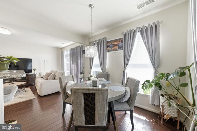 25202 SPLIT CREEK TER, Chantilly, VA 20152