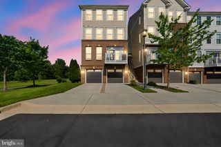 25202 SPLIT CREEK TER, Chantilly, VA 20152