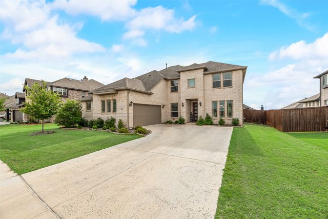 1042 Elmwood Drive, Justin, TX 76247