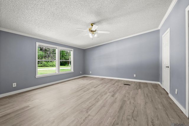 18603 Scivicque Ln, Port Vincent, LA 70726