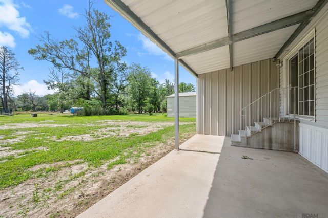 18603 Scivicque Ln, Port Vincent, LA 70726