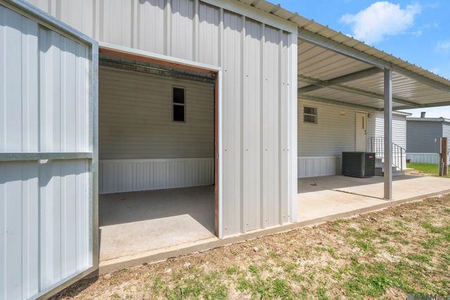 18603 Scivicque Ln, Port Vincent, LA 70726