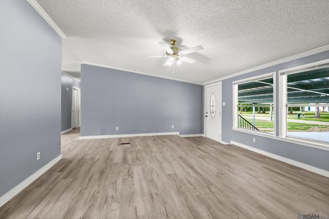 18603 Scivicque Ln, Port Vincent, LA 70726