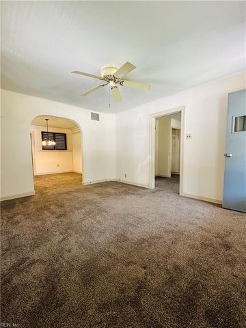 29 Deep Creek RD, Newport News, VA 23606