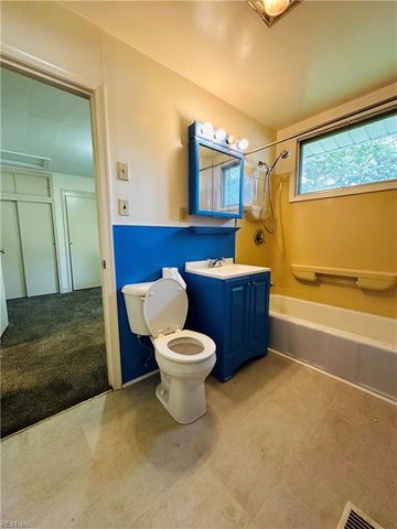 29 Deep Creek RD, Newport News, VA 23606