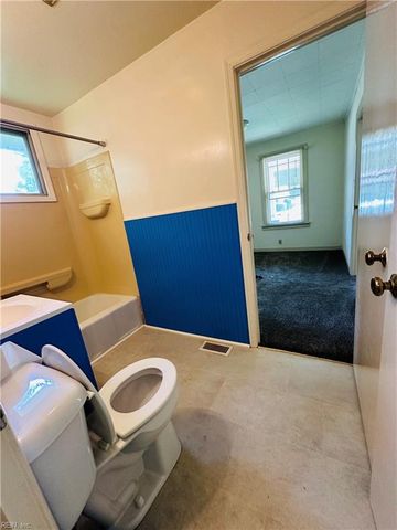 29 Deep Creek RD, Newport News, VA 23606