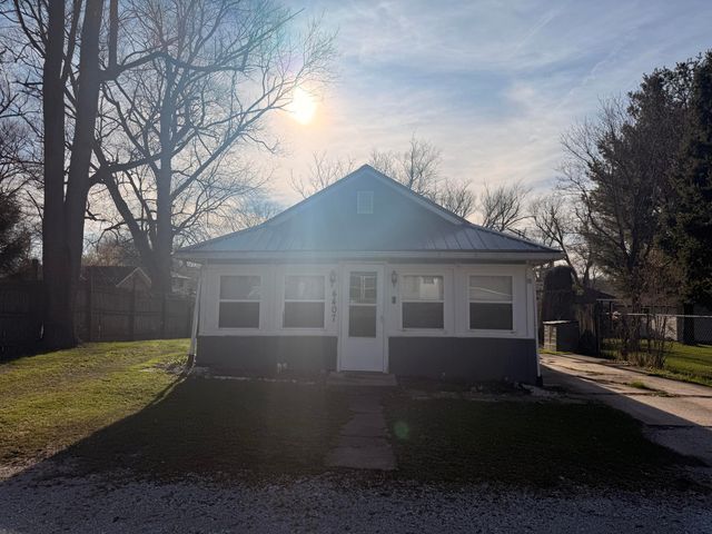 4407 Ostedt Drive, Valparaiso, IN 46383