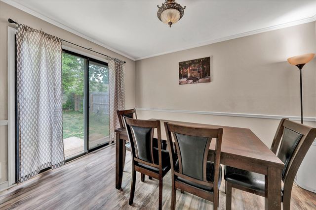 3323 Longhorn RD, Roanoke, VA 24018