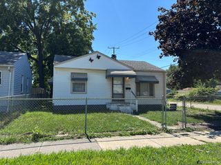 7004 Republic Avenue, Warren, MI 48091