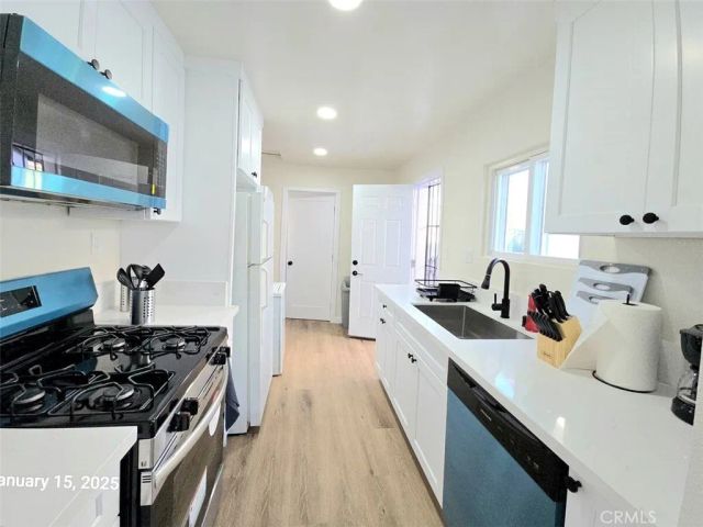 10920 S Inglewood Avenue, Inglewood, CA 90304