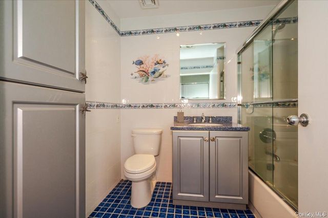 100 W Broadway 7Jj, Long Beach, NY 11561