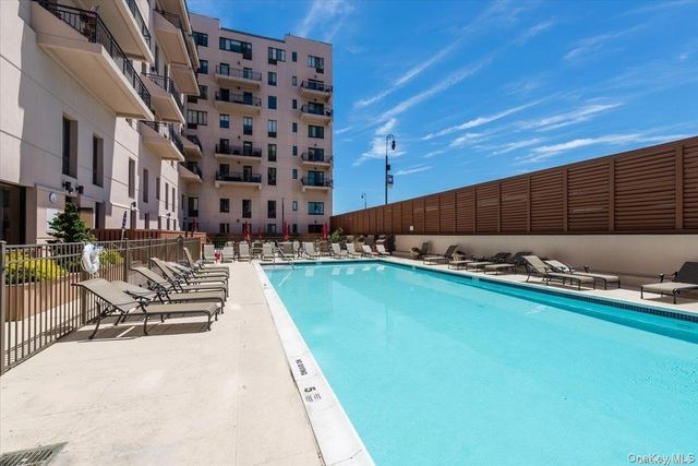 100 W Broadway 7Jj, Long Beach, NY 11561