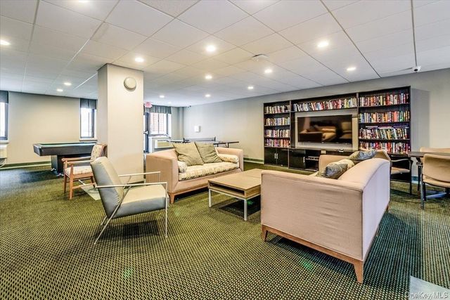 100 W Broadway 7Jj, Long Beach, NY 11561