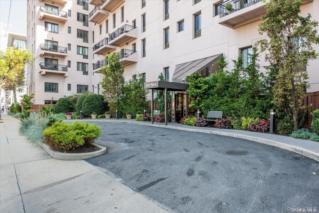 100 W Broadway 7Jj, Long Beach, NY 11561