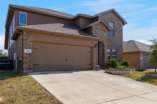 705 Buzzard Lake Trail, Fort Worth, TX 76120