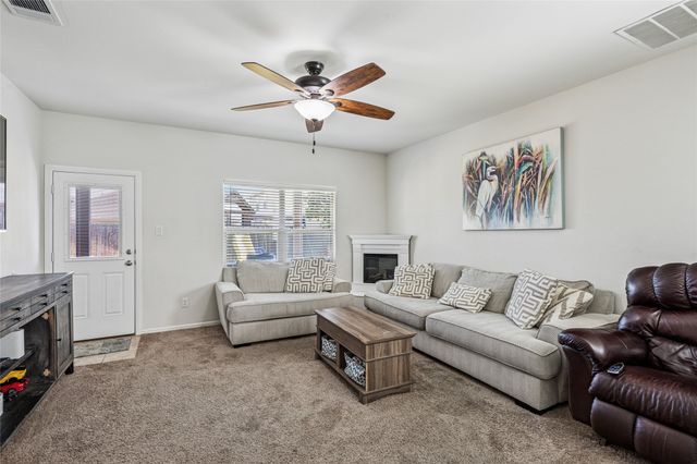 705 Buzzard Lake Trail, Fort Worth, TX 76120