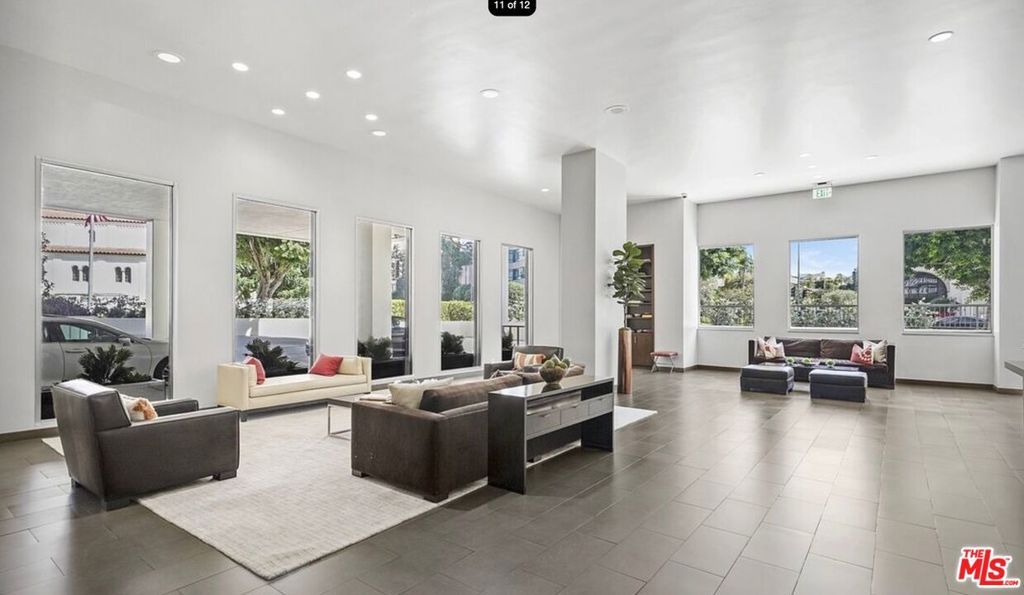 Image 21 of property listing at 10501 Wilshire Boulevard 1902, Los Angeles, CA 90024