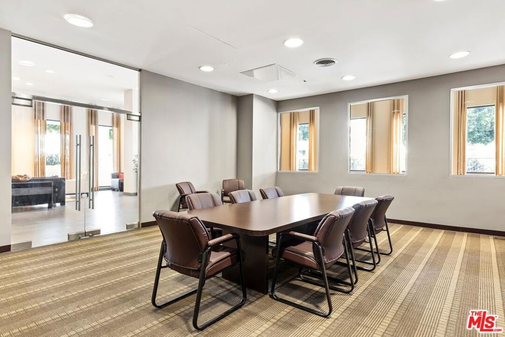 Image 24 of property listing at 10501 Wilshire Boulevard 1902, Los Angeles, CA 90024