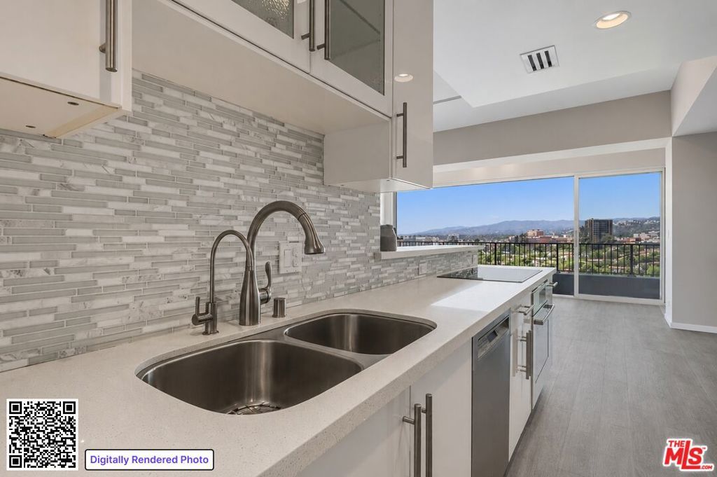Image 5 of property listing at 10501 Wilshire Boulevard 1902, Los Angeles, CA 90024