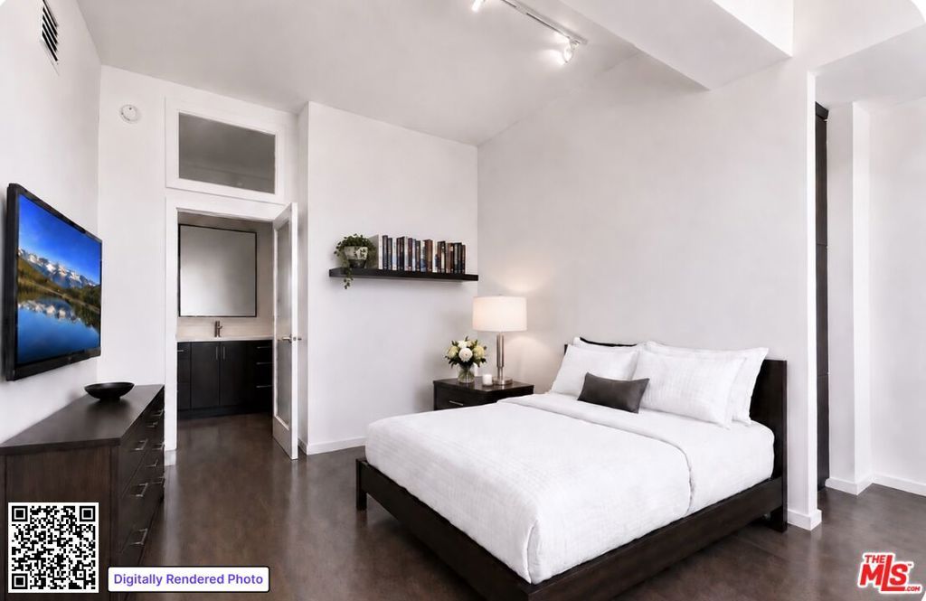 Image 8 of property listing at 10501 Wilshire Boulevard 1902, Los Angeles, CA 90024