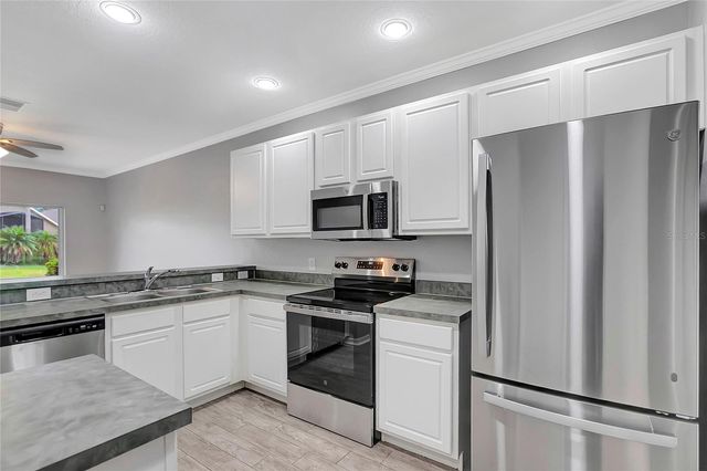 12316 HEALEY SUMMIT LANE, Riverview, FL 33579