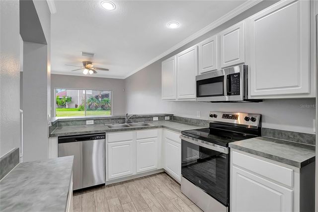 12316 HEALEY SUMMIT LANE, Riverview, FL 33579