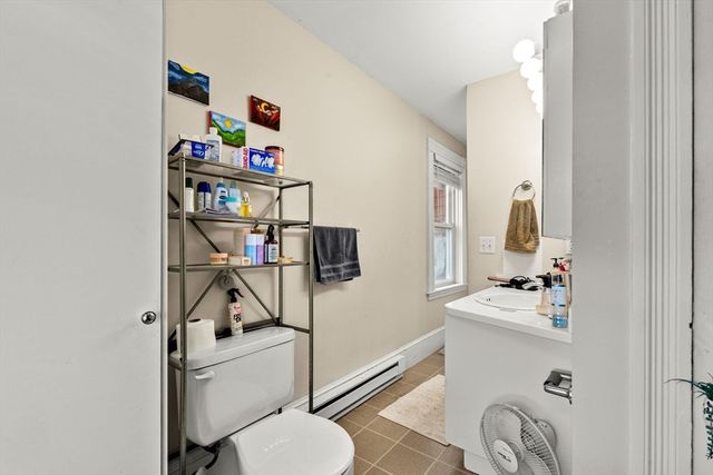 32 Kirby St, Marlborough, MA 01752