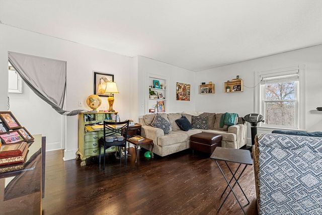 32 Kirby St, Marlborough, MA 01752