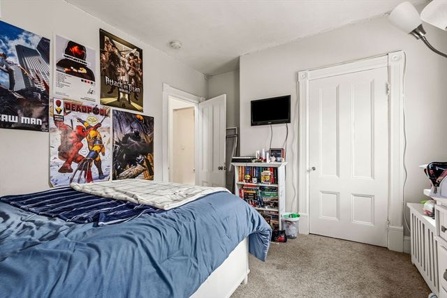 32 Kirby St, Marlborough, MA 01752