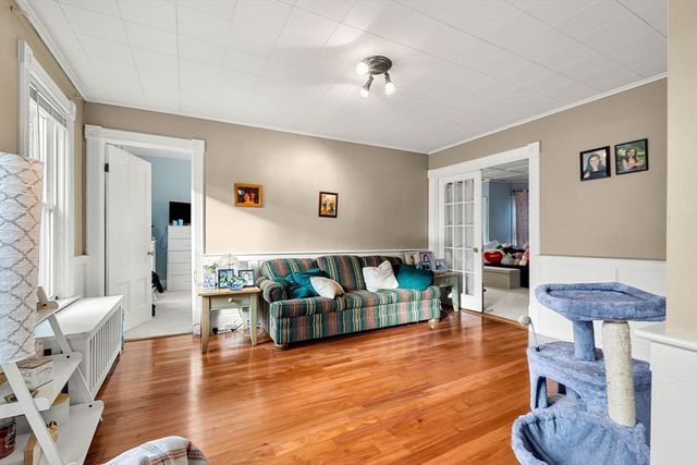 32 Kirby St, Marlborough, MA 01752